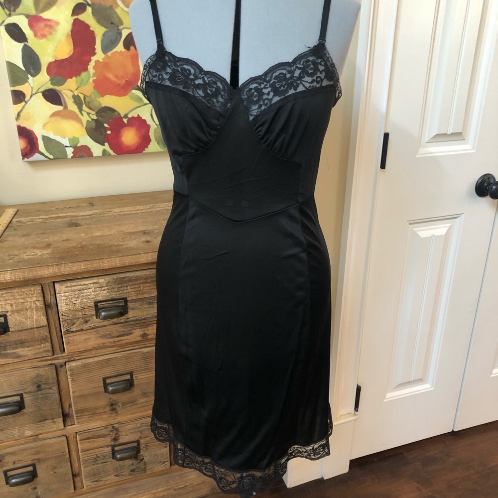 Vtg Black Lace Full Slip   38  M?